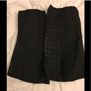 Pre Madonna waist trainer